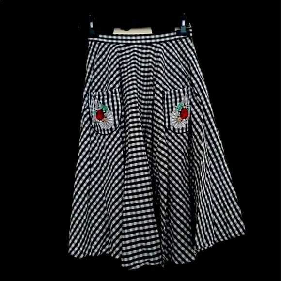 Hell Bunny Gingham Circle Skirt - Picture 1 of 2